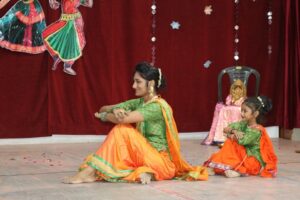 MOTHER & DAUGHTER DANCE COMPETITION