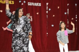 MOTHER & DAUGHTER DANCE COMPETITION